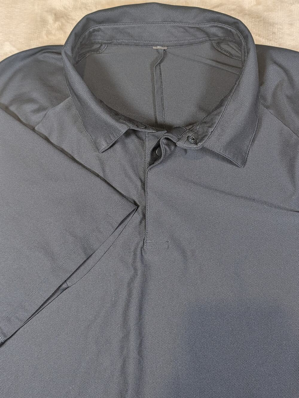 Lululemon Mens Large Snap Front Performance Short Sleeve Polo Shirt Black M3CRAS